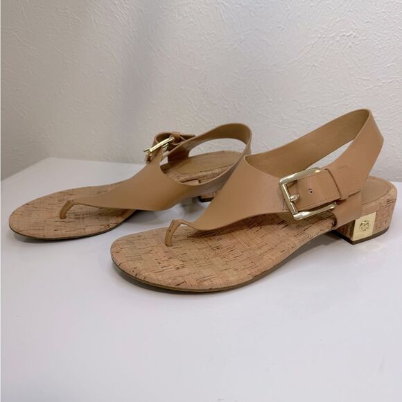Michael Kors London Thong Tan Block Heel Sandal, Size 9 - Picture 3 of 7